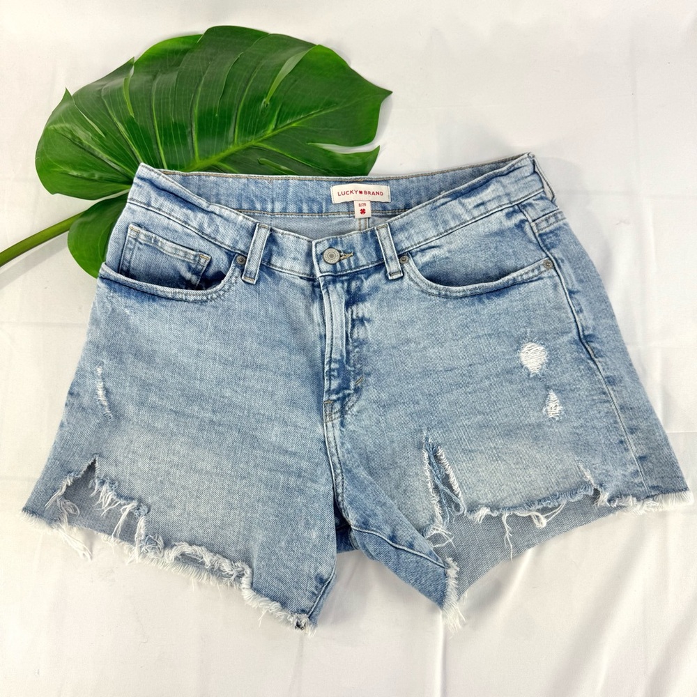 Lucky Brand 90s midi short jeans shorts 8/29 light wash, intentional distressing